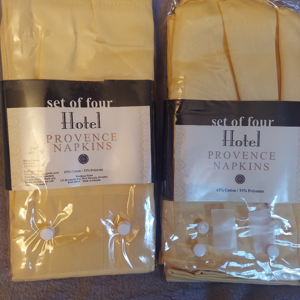 (2) fabric napkin sets